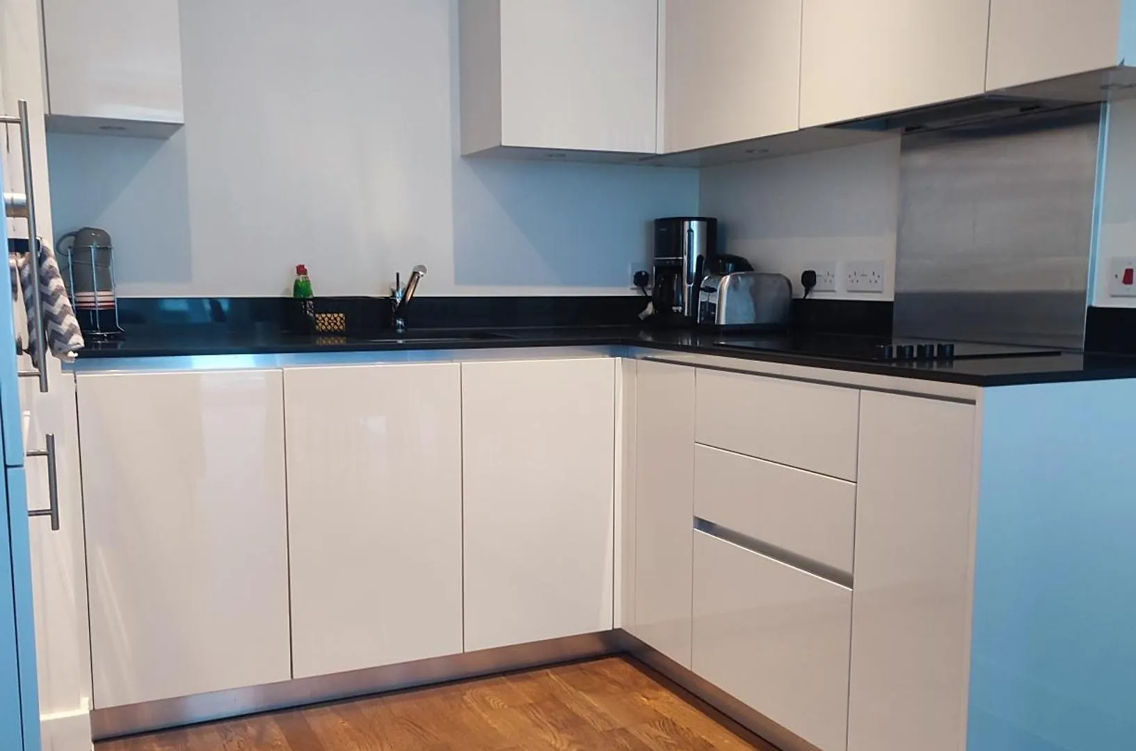 Lovely 1Bed Flat 10Mins To Canary Wharf & Parking London Apartment