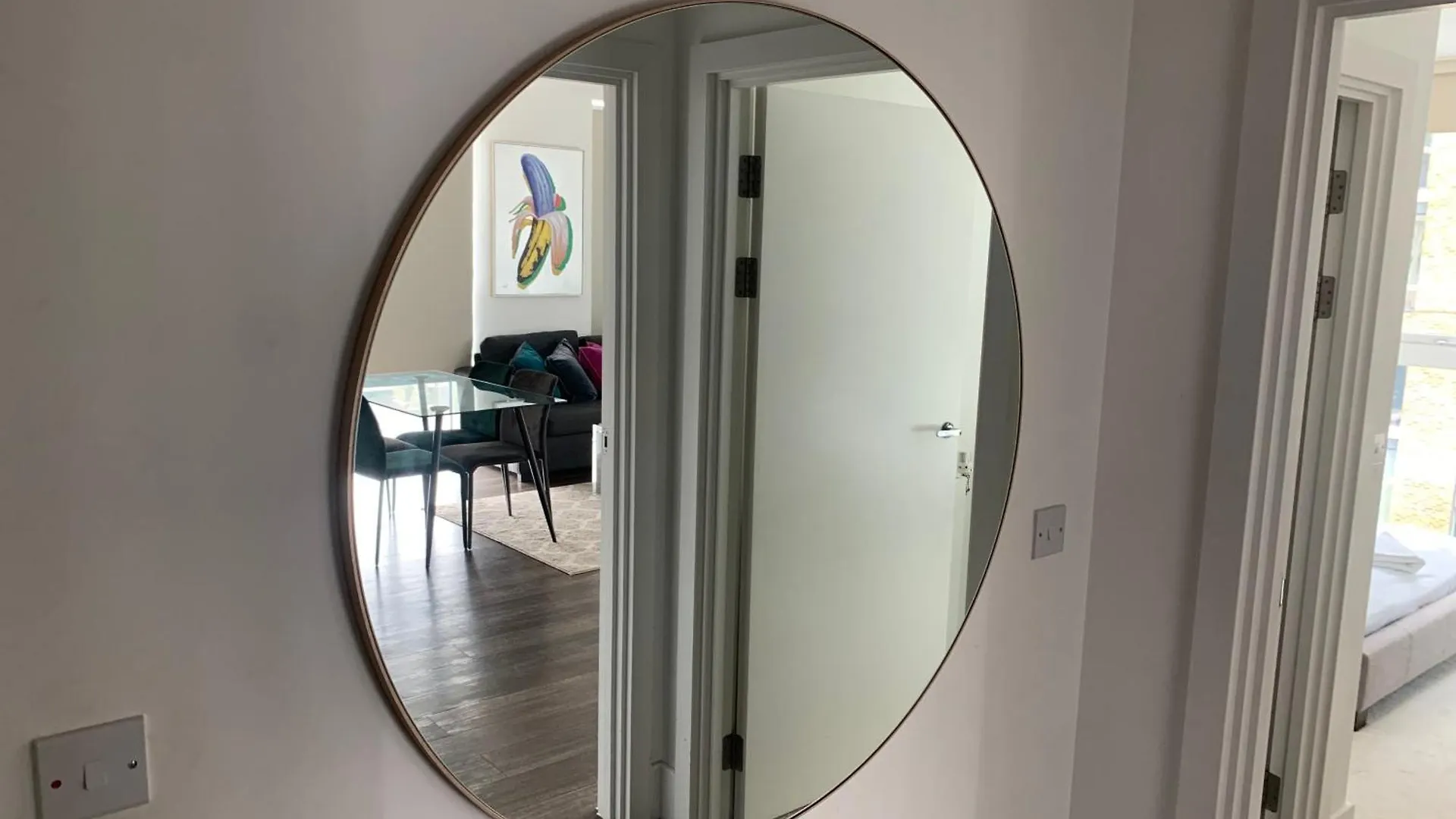 Lovely 1Bed Flat 10Mins To Canary Wharf & Parking London 0*,